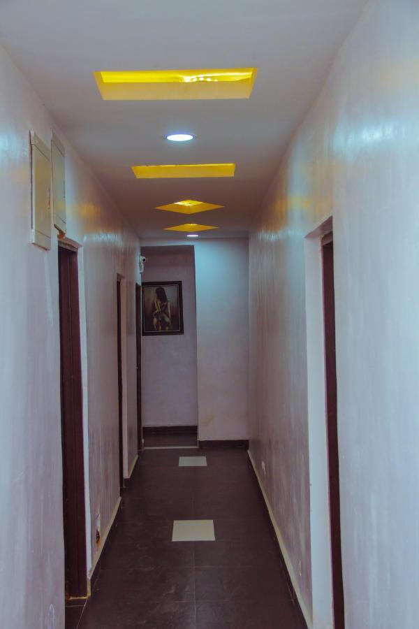 Go2Hotel45 ลากอส ภายนอก รูปภาพ